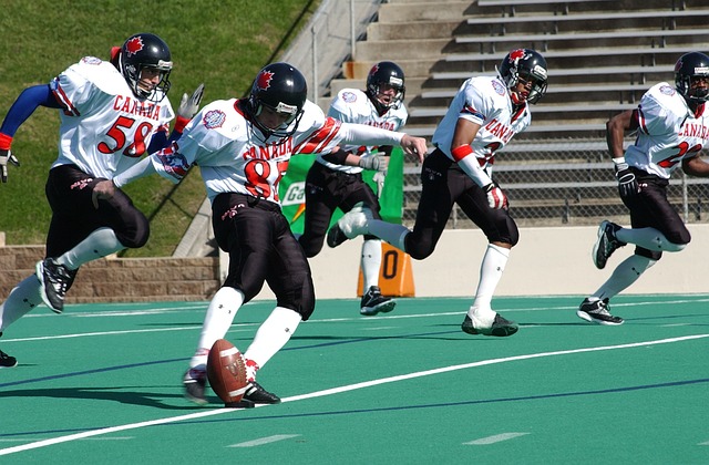 更加向东倾 更加向东倾